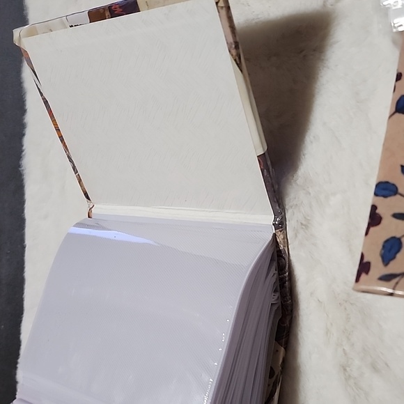 PHOTOS ALBUMS ASSORTMENT π*SEE PHOTOS FOR CONDITION* π πΈ - Picture 6 of 10